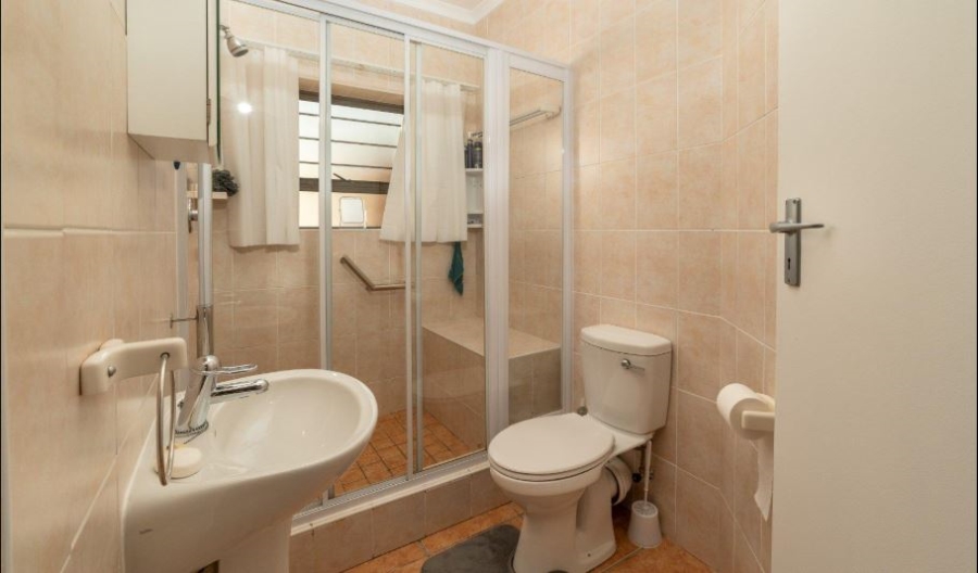 3 Bedroom Property for Sale in Hartenbos Central Western Cape
